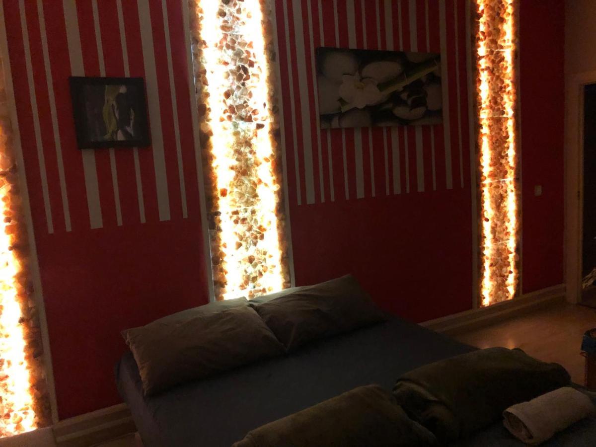 Parsa Homstay Madrid Dış mekan fotoğraf