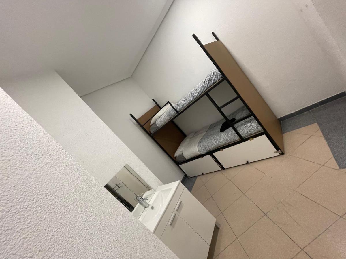 Parsa Homstay Madrid Dış mekan fotoğraf